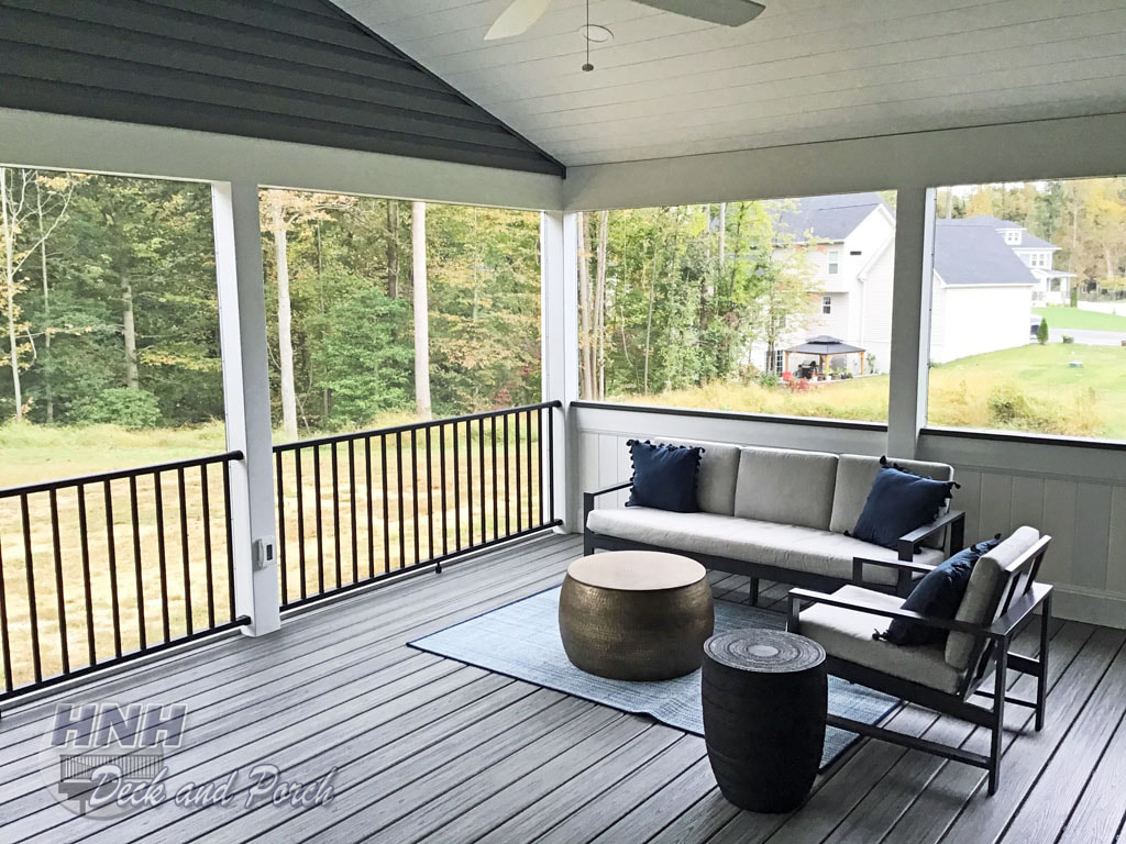 Screened porch with Trex Transcend decking